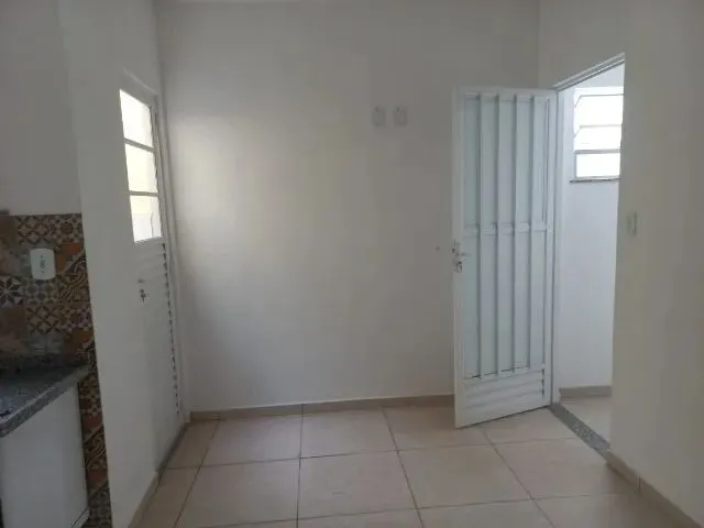 Imagem 2: Alugo Sobrado com 01 Quarto - Nancilandia - Itaboraí