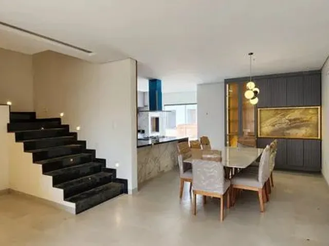 Imagem: Sobrados com 3 e 4 Suítes, Residencial