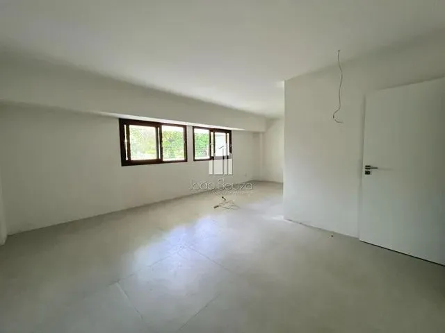 Imagem 3: Jardins do Poço | Casa de 258M² com 4 Ou 5 Suítes | 4 Ou 5 Vagas | Poço de Panela