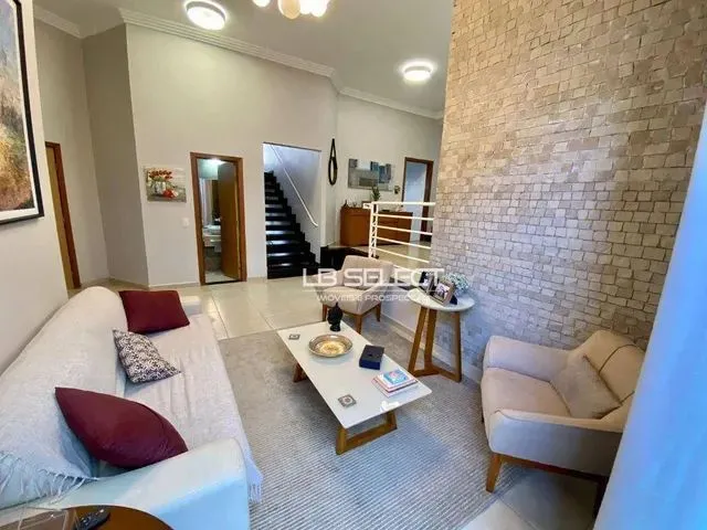 Imagem: Casa com 3 Quartos, Closet e Varanda Gourmet