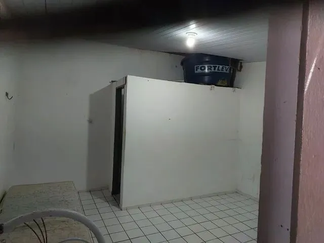 Imagem 2: Alugam-Se Suites por R$ 420,00 em Morro Branco. com Água e Net Incluso