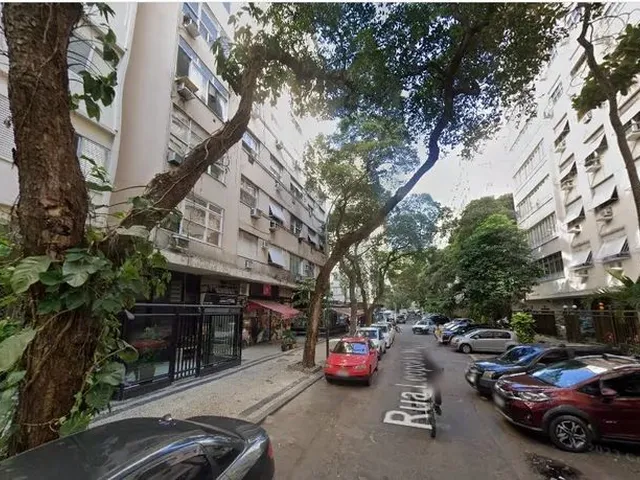 Imagem 2: Conjugado de 32 M² com 1 Quarto em Copacabana - Oportunidade Única - Rio de Janeiro - Rj