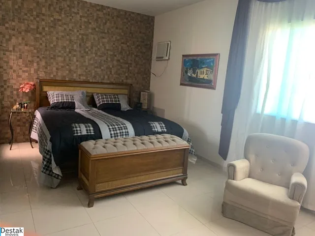 Imagem: 3 Dormitórios, 1 Suítes, 3 Banheiro, 2
