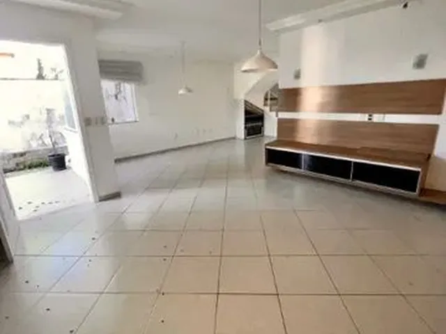 Imagem 1: Casa Bairro da Gloria Macae Rj Brasil