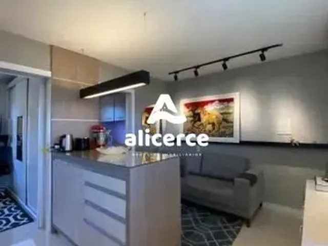 Imagem 12: Exceente Apartamento Reformado no Abraão de Dois Dormitórios - com Móveis Planejados