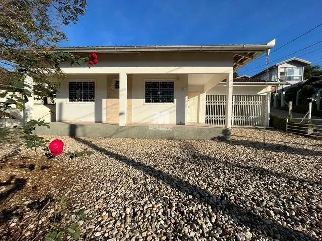 Imagem: Casa com 2 Quartos no Guarani