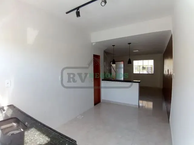 Imagem 5: )(- Linda Casa Nova com 3 Quartos Terraço Quintal Gramado e Duas Vagas em Bairro Recanto