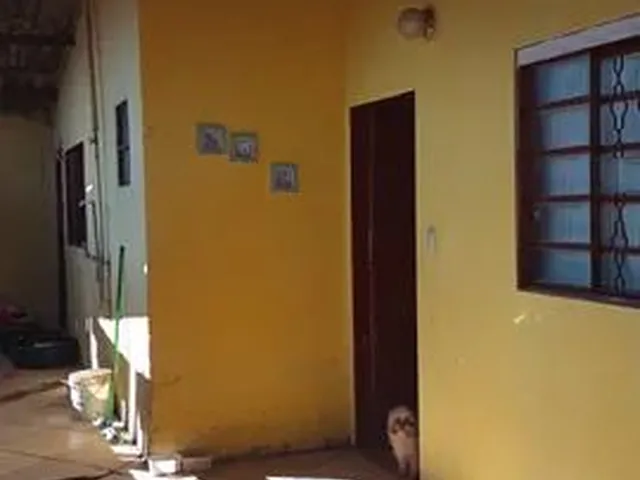 Imagem: Oportunidade!!! Vendo Casa em Lote Comercial