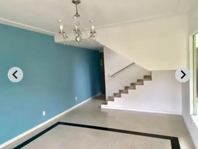 Imagem: A casa possui 3 Dormitórios, 1 Suíte, 2 Banheiros, 1 Vaga
