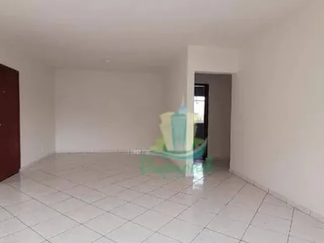 Imagem 2: Apartamento com 3 Dormitórios para Alugar com 114 M² por R$ 1.950/Mês no Centro em Foz