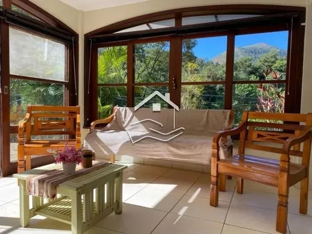 Imagem: Petrópolis - Casa Padrão - Itaipava