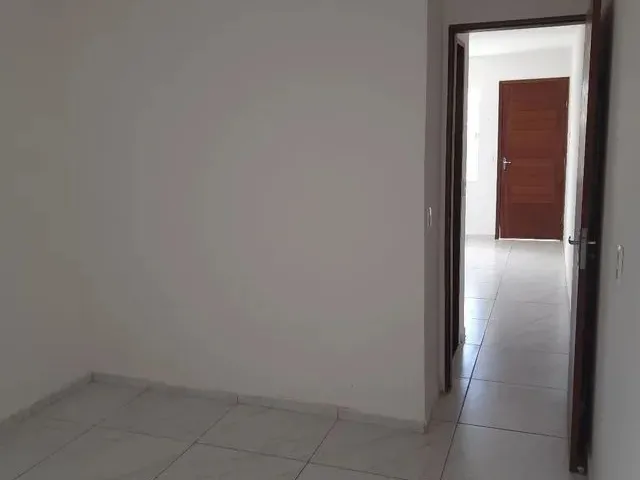 Imagem 2: Alugo Apto/Kitnet em Candelária - Recém-Construído
