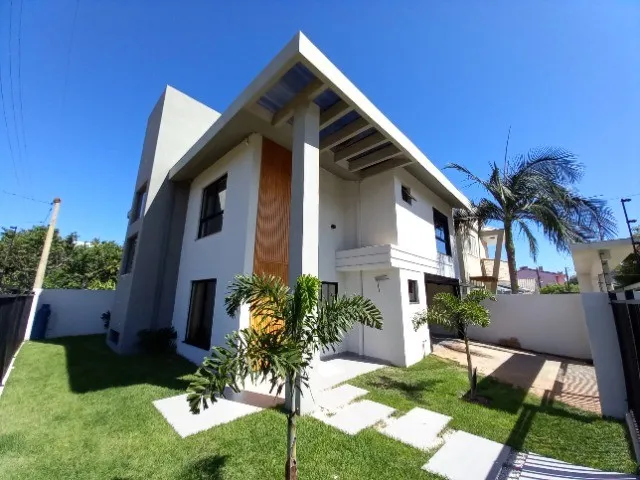 Imagem: Vendo Belíssima Casa, de Esquina e com