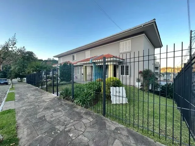 Imagem: Sobrado Padrão À Venda, 2 Quartos, 1 Vaga