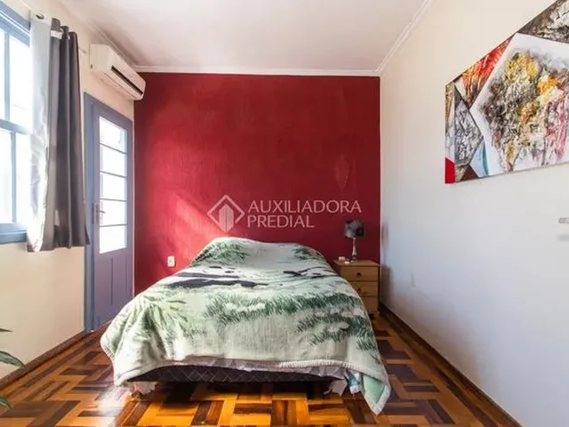 Imagem: Porto Alegre - Apartamento Padrão - Partenon