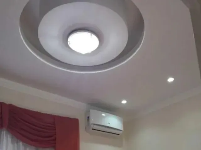 Imagem 14: Casa em Rua Tranquila, com 3 Quartos e 4 Vagas de Garagem