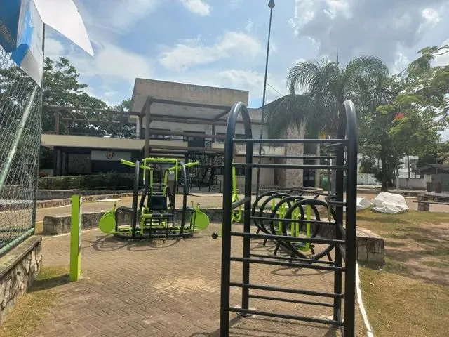 Imagem 4: Excelente Casa a Venda Cond em Macae