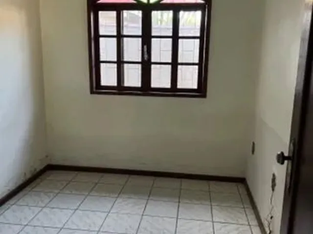 Imagem 3: Casa 3 Dormitórios, Próximo Ao Mar. Enseada do Brito