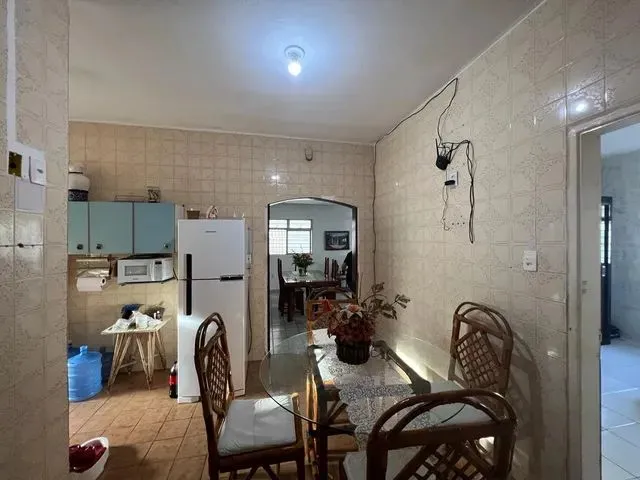 Imagem 5: Casa para Venda Tem 240 Metros Quadrados com 4 Quartos em Arruda - Recife - Pe