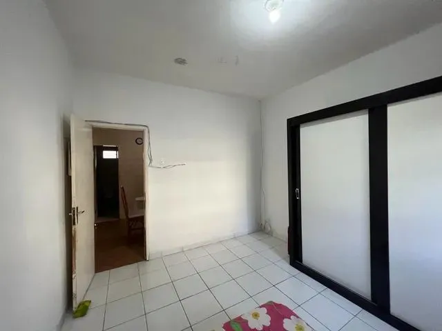 Imagem 8: Casa para Venda Tem 240 Metros Quadrados com 4 Quartos em Arruda - Recife - Pe