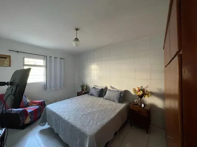 Imagem 12: Casa para Venda Tem 240 Metros Quadrados com 4 Quartos em Arruda - Recife - Pe
