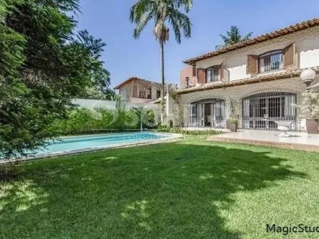 Imagem: Casa com 4 Quartos À Venda, 610M² - Alto