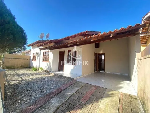 Imagem: Casa para Aluguel, 3 Quartos, 1 Vaga, Águas