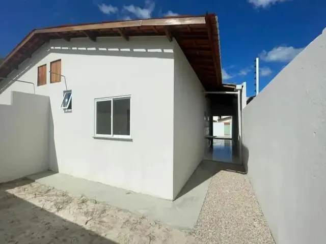 Imagem 4: Casa em Maria Ortiz com Quintal e Garagem