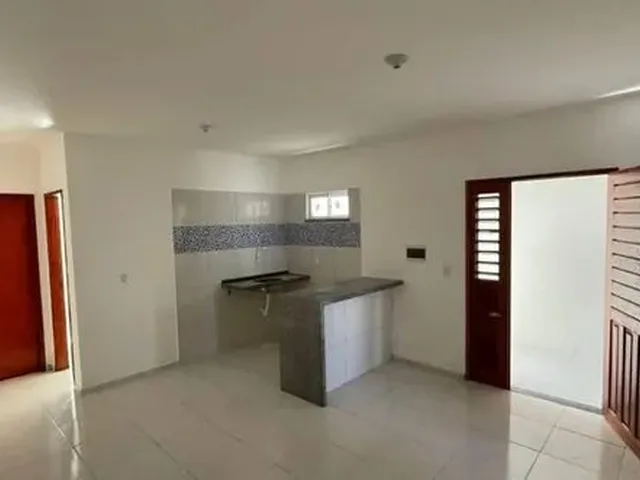 Imagem 6: Casa em Maria Ortiz com Quintal e Garagem