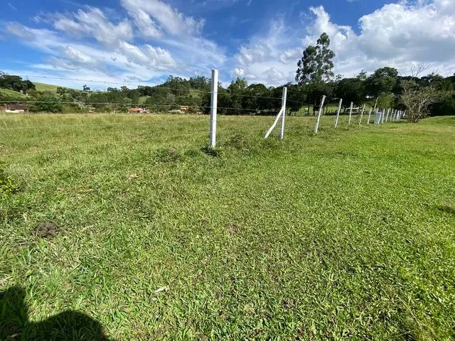 Imagem 2: Tb- Vendo Terreno Próximo de Comércios