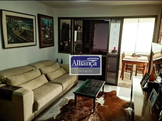 Imagem: Apartamento com 4 Dormitórios À Venda