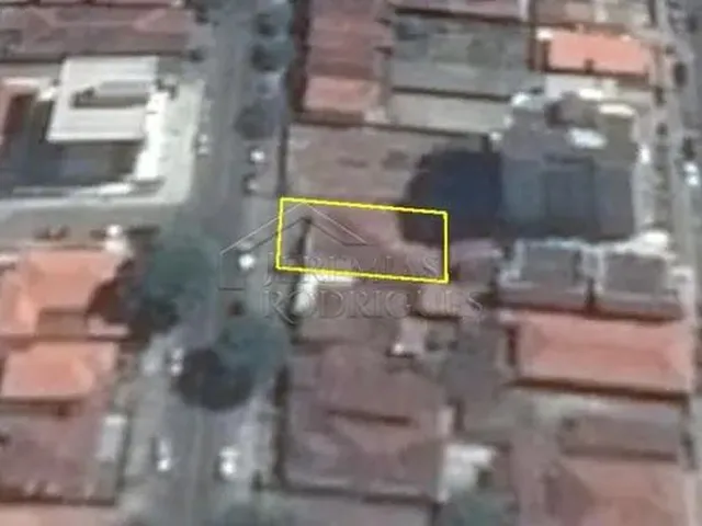 Imagem: O terreno possui 400m² de Área e está localizado em