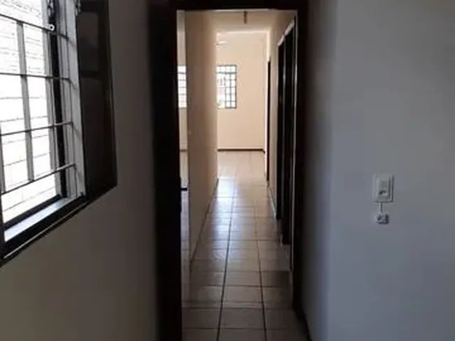 Imagem 16: Casa com 3 Dormitórios À Venda, 130 M² por R$ 270.000,00 - Santiago - Londrina/Pr