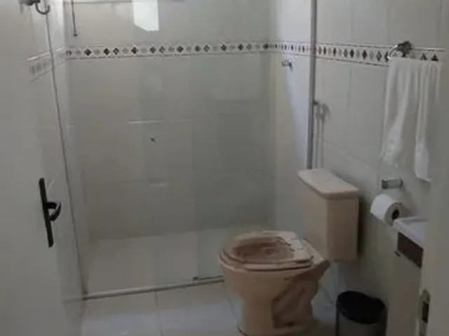 Imagem 2: Casa em Rua Pública -Coroa do Meio
