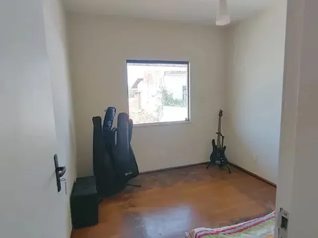Imagem 4: Casa em Rua Pública -Coroa do Meio