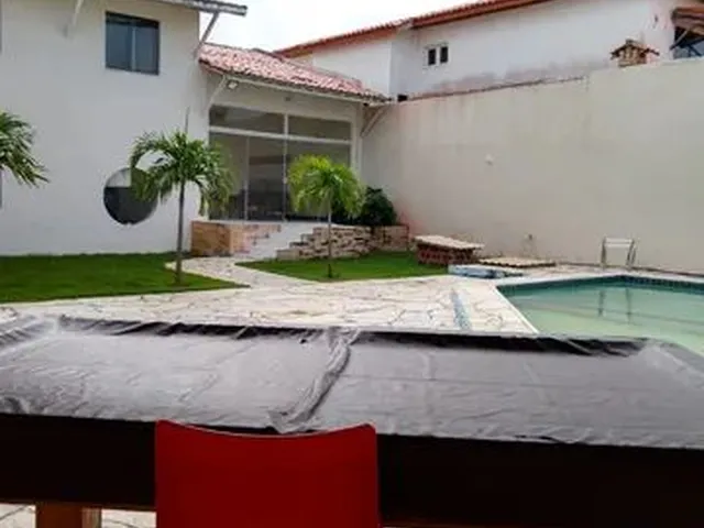 Imagem 11: Casa em Rua Pública -Coroa do Meio