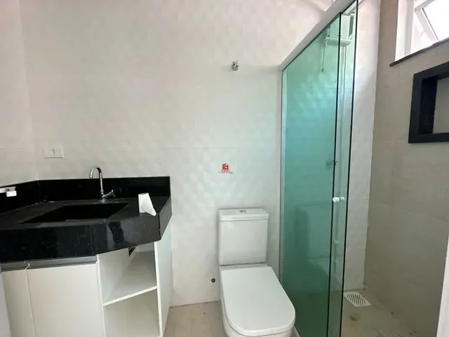 Imagem 3: Condomínio Quinta das Marinas, Casa Semimobiliada com 3 Suítes, 4 Vagas de Garagem
