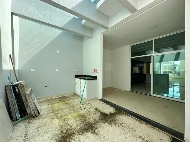Imagem 4: Condomínio Quinta das Marinas, Casa Semimobiliada com 3 Suítes, 4 Vagas de Garagem