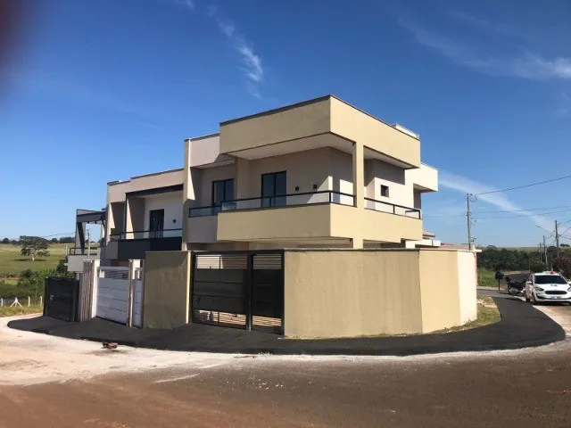 Imagem: Sobrado no Bairro Residencial Interlagos