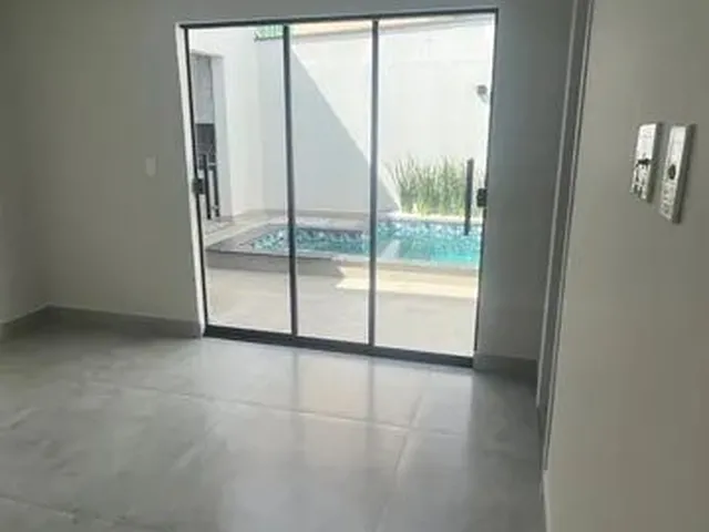 Imagem 9: Casa em Arniqueiras 3 Suítes Condomínio