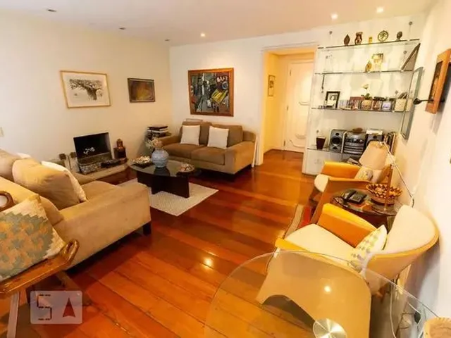 Imagem: Apartamento com 4 Quartos (2 Suítes) À