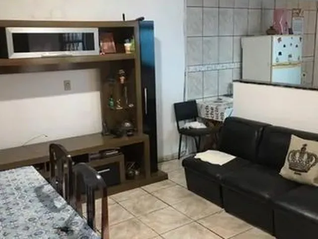 Imagem: Casa para Venda Bem Localizada 2/4 2 Banheiros