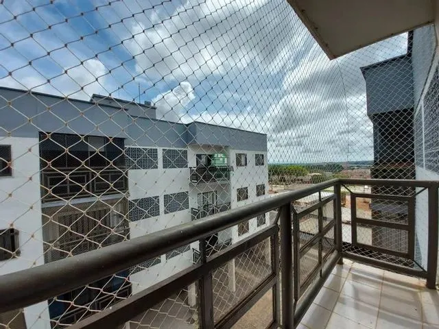 Imagem: O apartamento possui 3 Dormitórios, 1 Suíte, 2 Banheiros,
