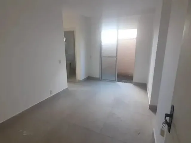 Imagem: Kf- Alugo Apartamento Terreo 2 Quartos no