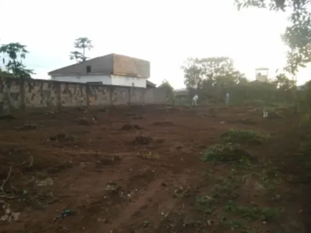 Imagem: O terreno possui 450m² de Área e está localizado em Alto