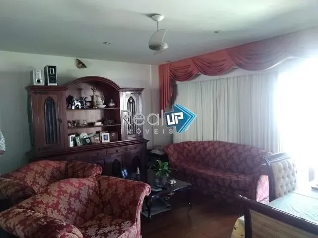 Imagem 2: Excelente 4 Quartos Maracanã