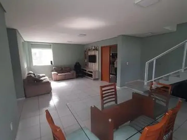 Imagem 3: Casa a Venda com Terreno de 380M² de 3 Quartos no Carianos - Florianópolis - Sc