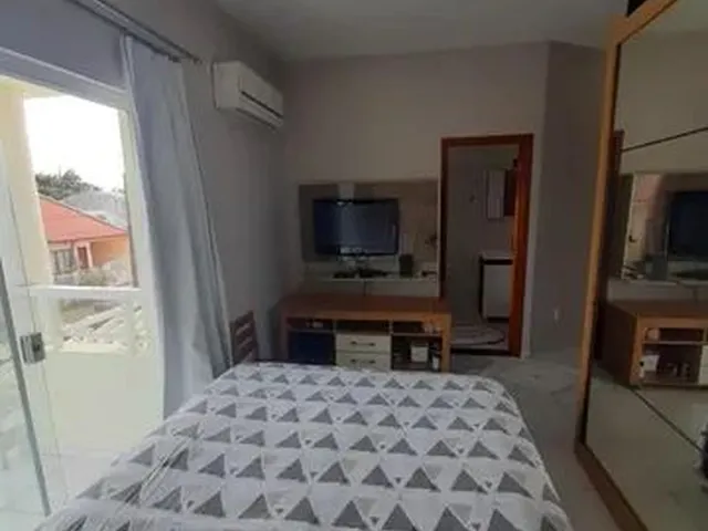 Imagem 15: Casa a Venda com Terreno de 380M² de 3 Quartos no Carianos - Florianópolis - Sc