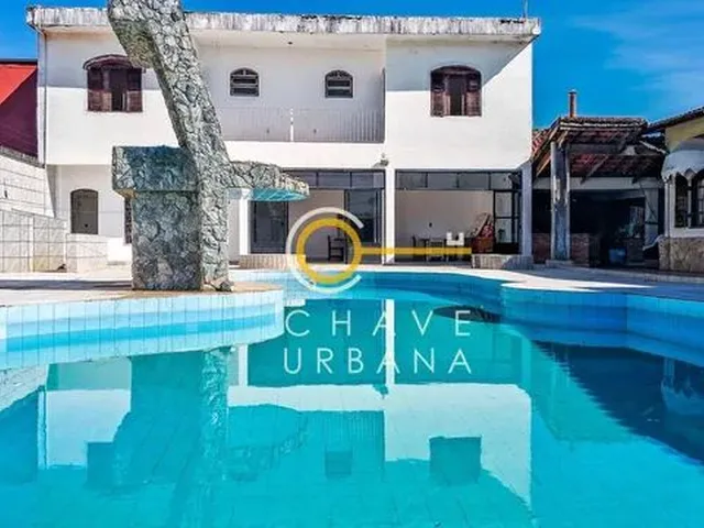 Imagem: Casa com 5 Dormitórios À Venda, 708 M²