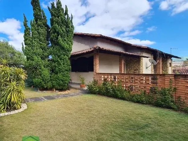 Imagem 1: Casa com 3 Dormitórios À Venda em Contagem